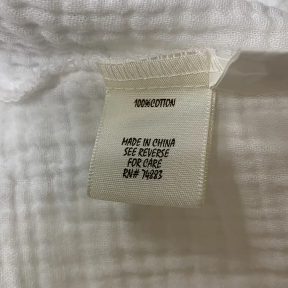 Adiva white soft summer top with flutter sleeve - size M - Picture 4 of 4